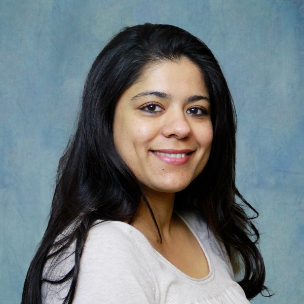 Headshot of Nupur Ahluwalia