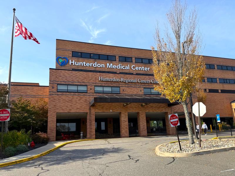 Hunterdon Regional cancer center front of building