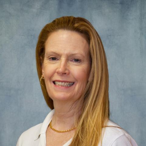 Headshot of Carolyn Geiger Personal Trainer
